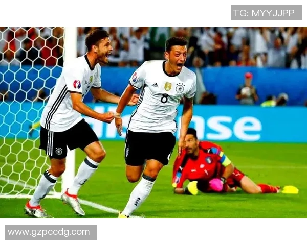 2012年欧洲杯半决赛德国队与意大利队的经典对决回顾与分析 2012年欧洲杯半决赛德国队与意大利队的经典对决回顾与分析